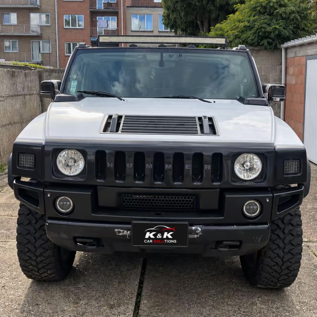 Hummer H2 SUT V8 4x4 miniatuur 3