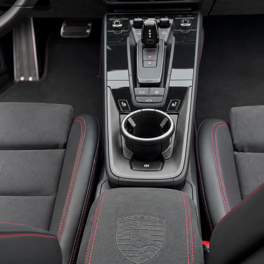 Porsche 911 (992) Carrera 4 GTS Coupé miniatuur 15