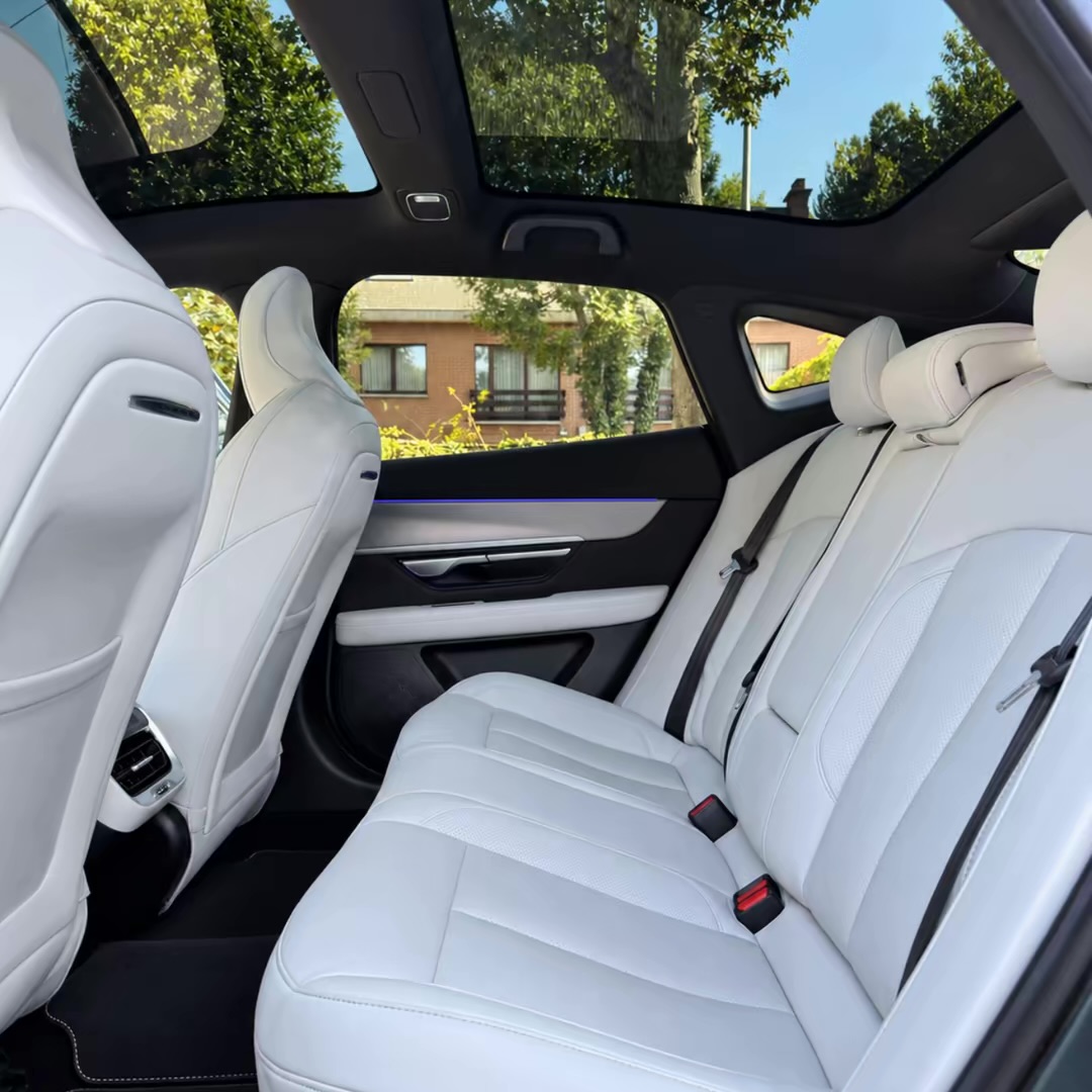 Xpeng P7 82,7 kWh AWD Wing Edition miniatuur 15