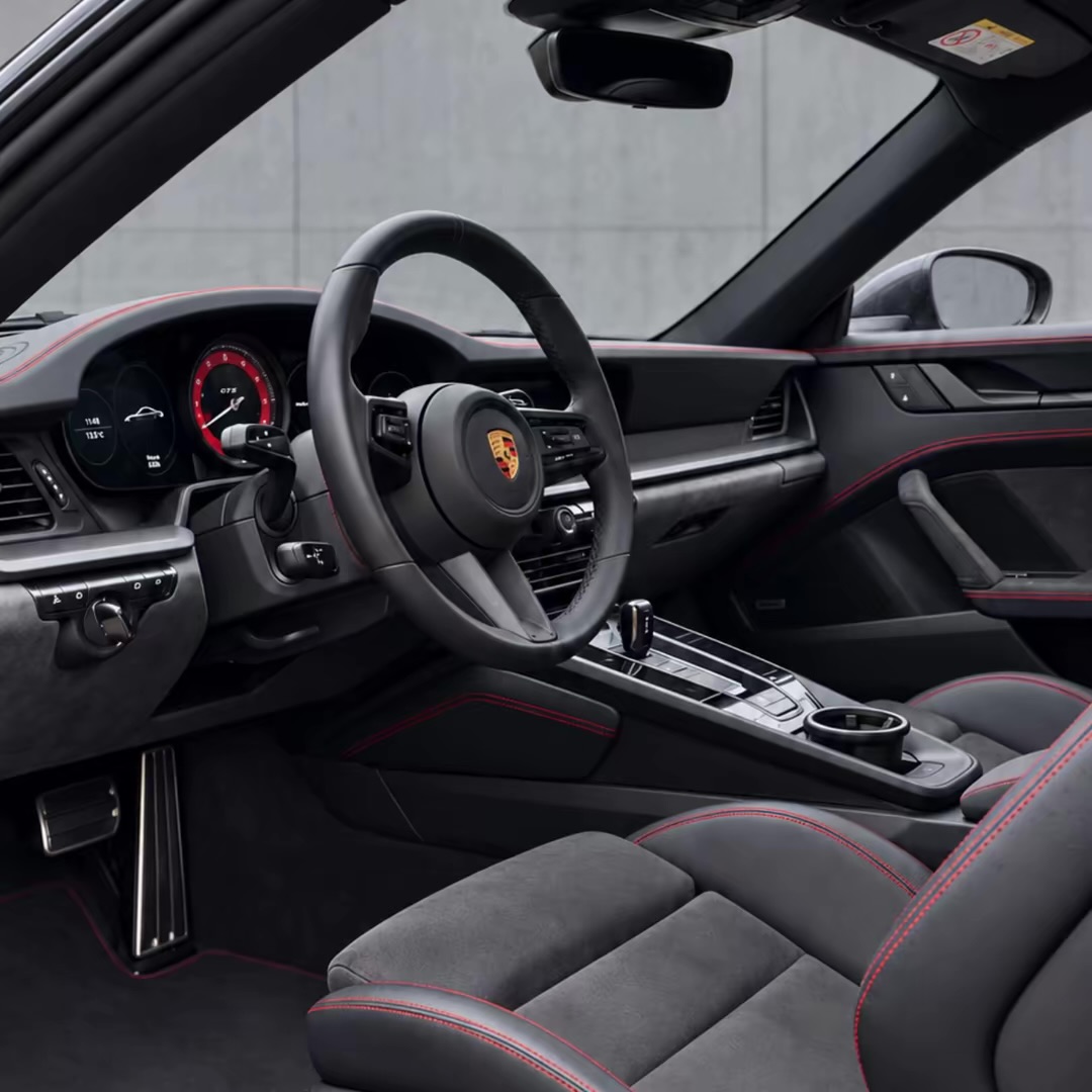 Porsche 911 (992) Carrera 4 GTS Coupé miniatuur 9