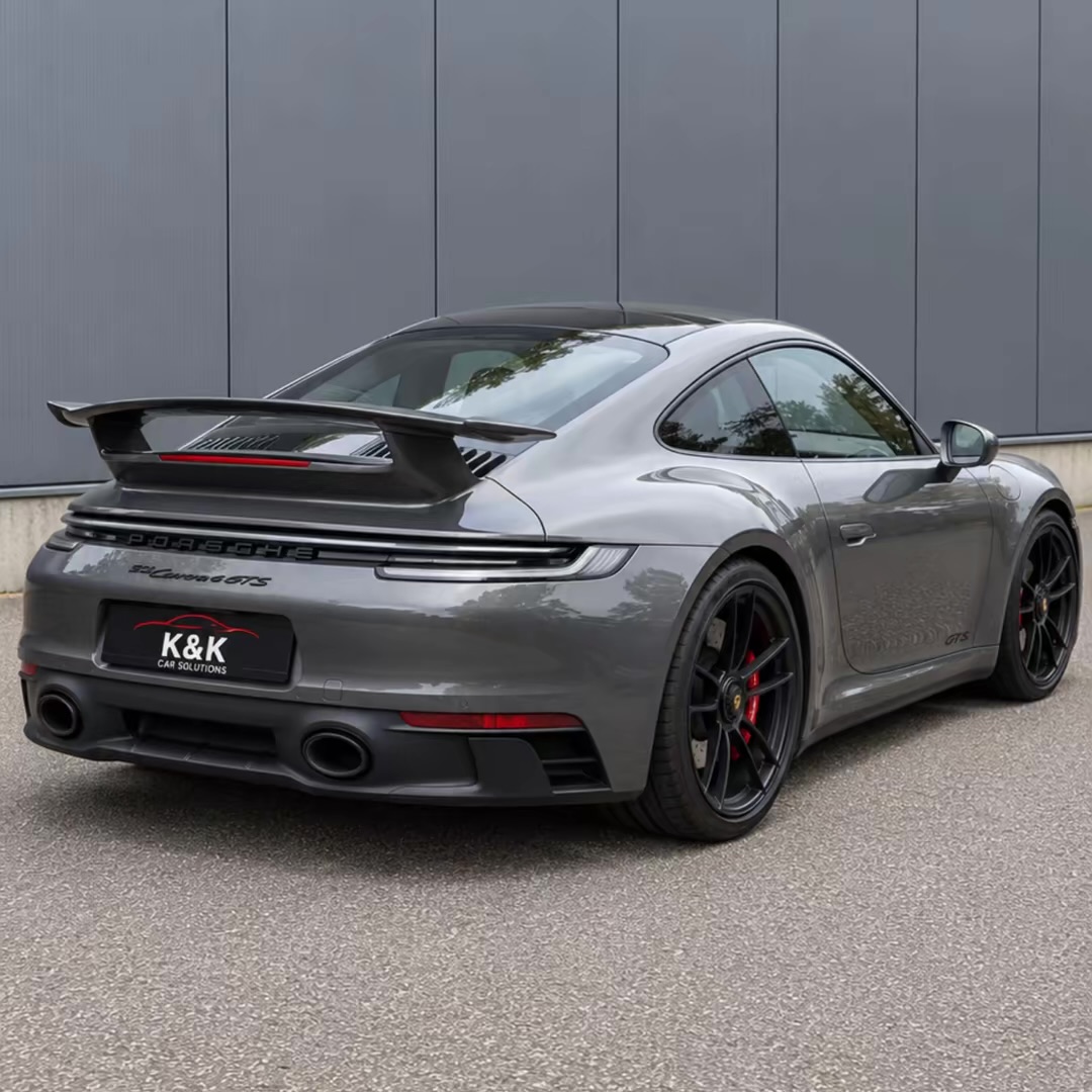 Porsche 911 (992) Carrera 4 GTS Coupé miniatuur 3