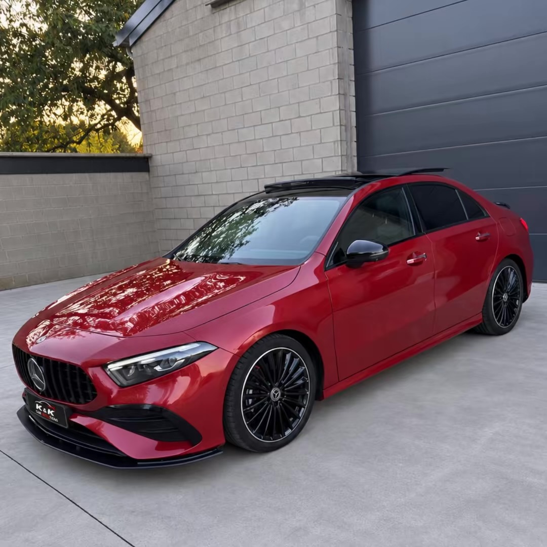 Mercedes-Benz A180 AMG Line Sedan — echte foto