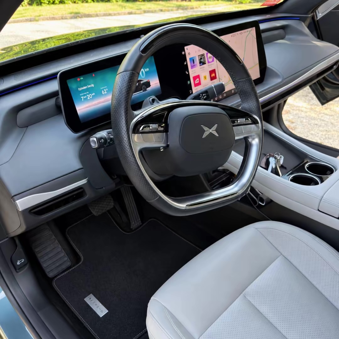 Xpeng P7 82,7 kWh AWD Wing Edition miniatuur 8